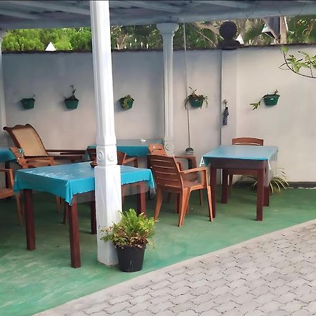 Traveller'S Hostel היקדואה מראה חיצוני תמונה