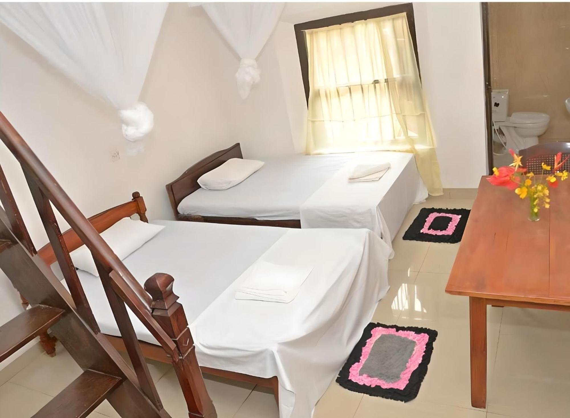 Traveller'S Hostel היקדואה מראה חיצוני תמונה
