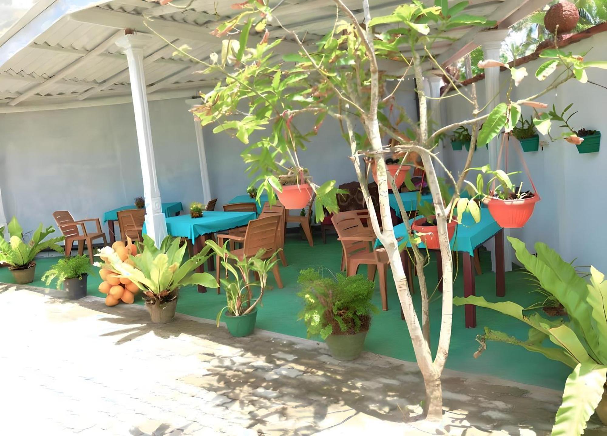 Traveller'S Hostel היקדואה מראה חיצוני תמונה