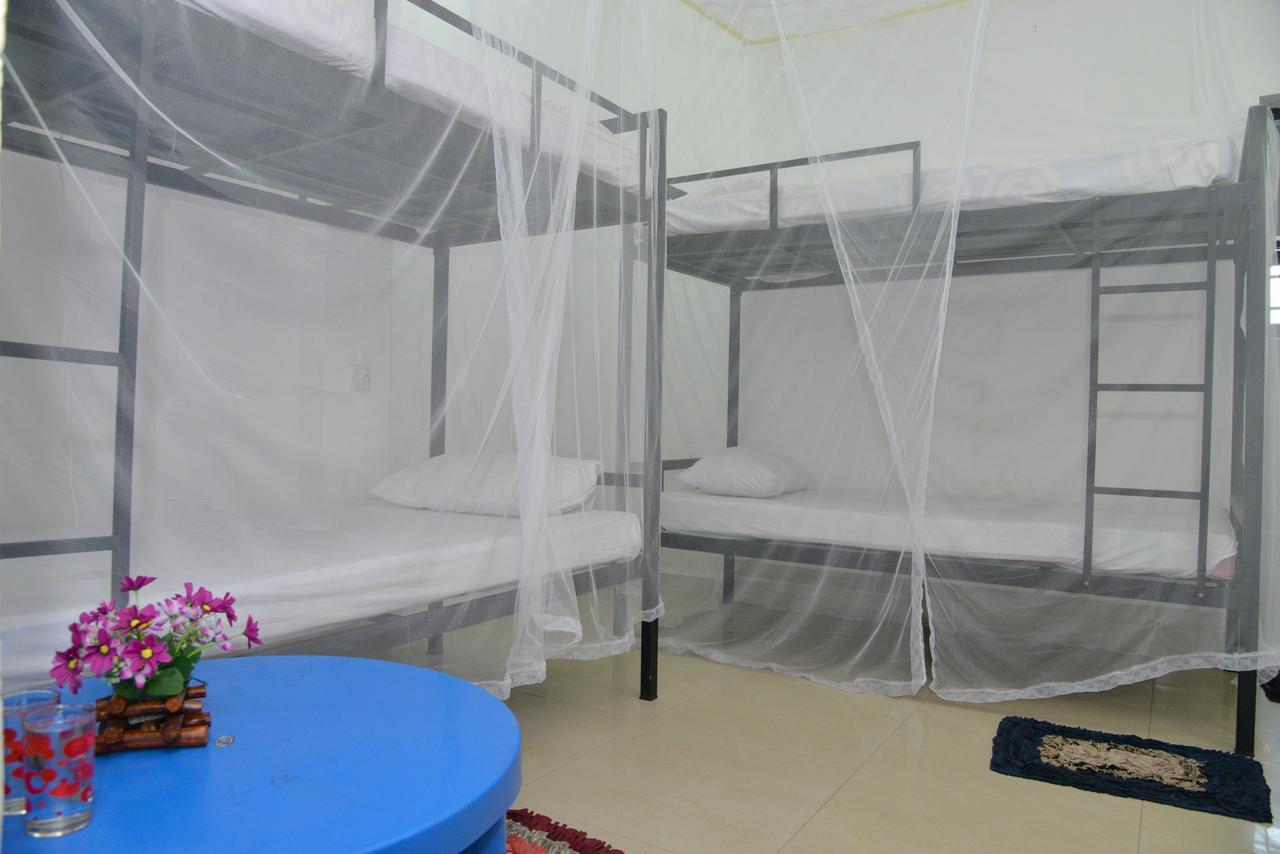 Traveller'S Hostel היקדואה מראה חיצוני תמונה